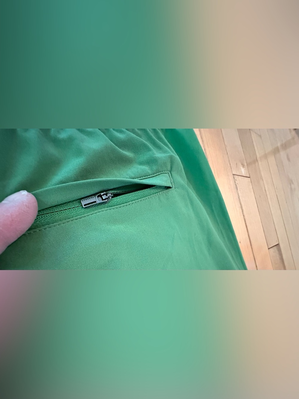 Athleta Brooklyn Heights High Rise Cargo Pant, Wide Leg, Baja Green; EUC, Sz. 8 - Picture 12 of 15